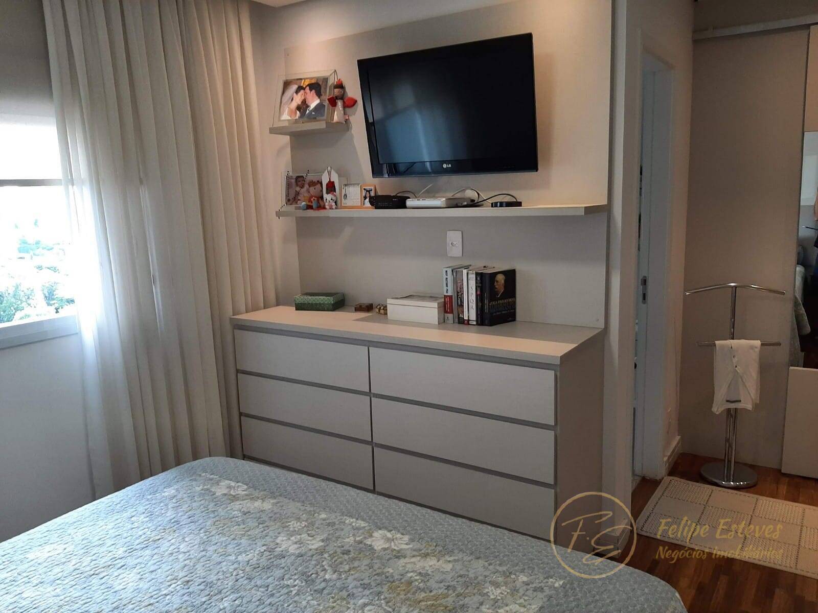 Apartamento à venda com 3 quartos, 142m² - Foto 12