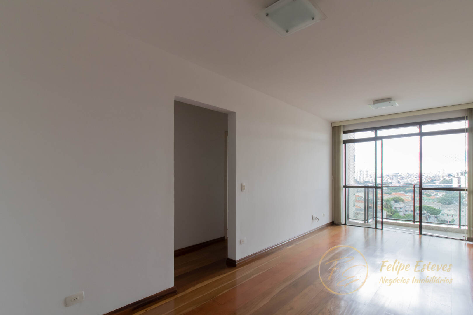 Apartamento à venda com 3 quartos, 83m² - Foto 4