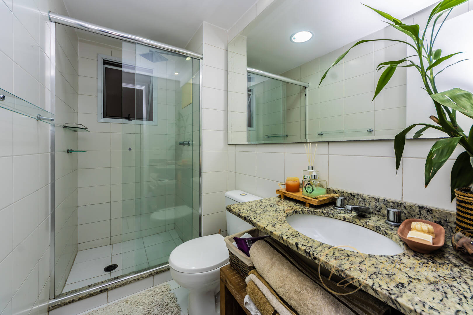 Apartamento à venda com 3 quartos, 107m² - Foto 7