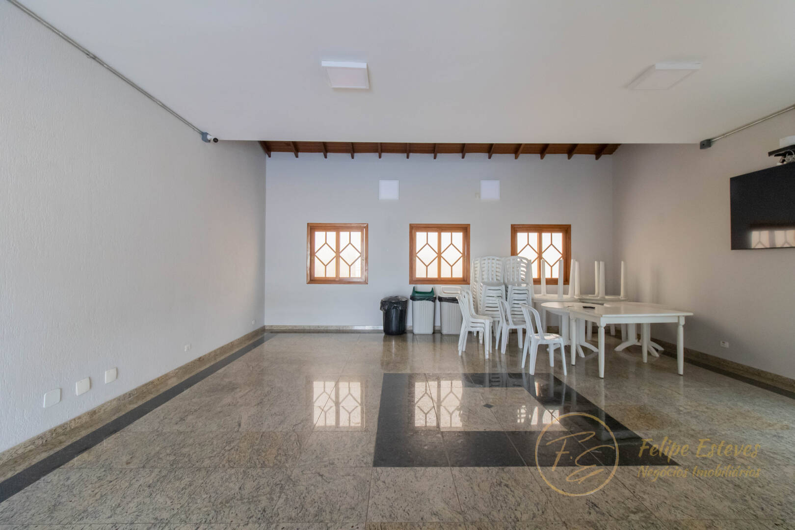 Casa à venda com 4 quartos, 202m² - Foto 56