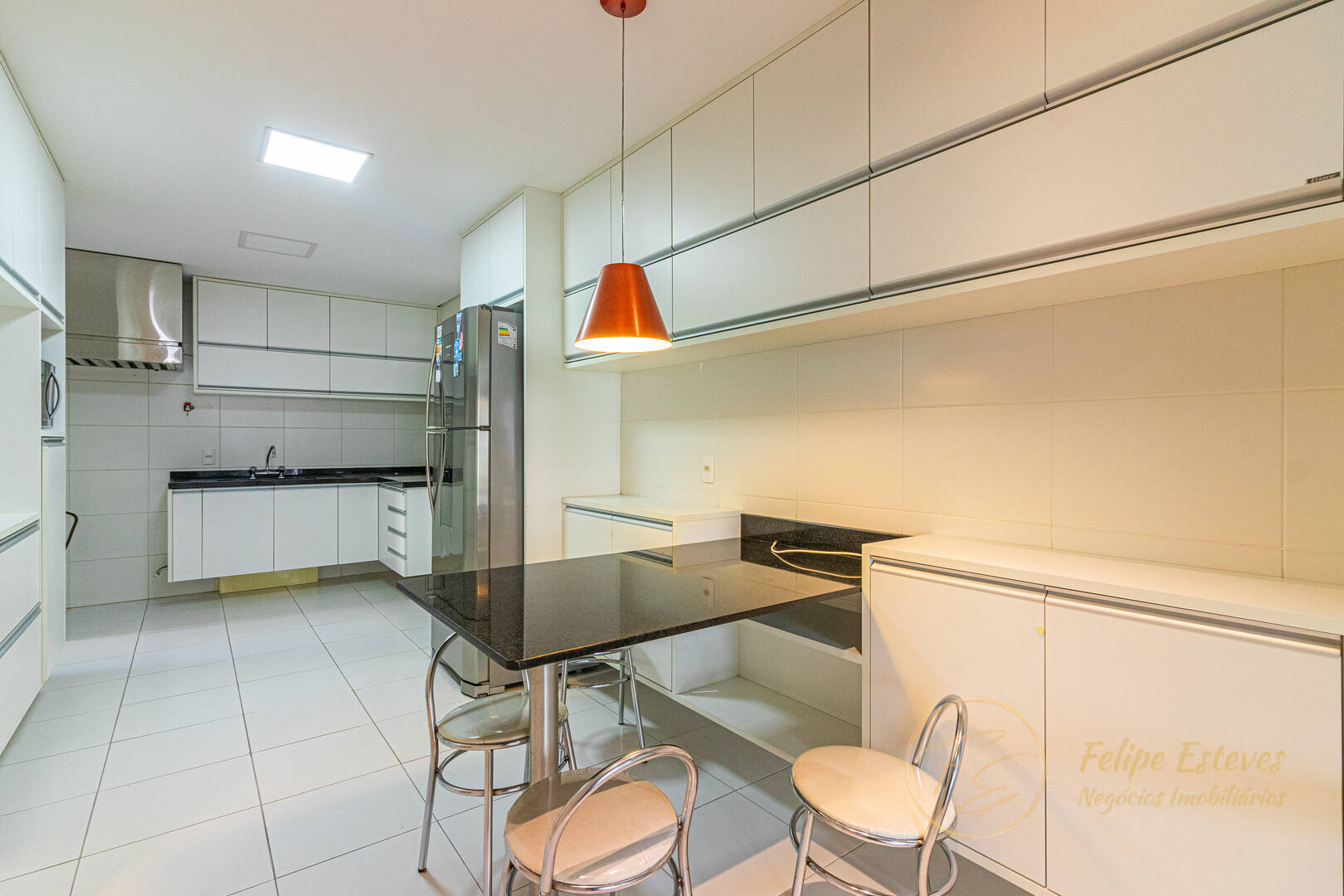 Apartamento à venda com 4 quartos, 197m² - Foto 13