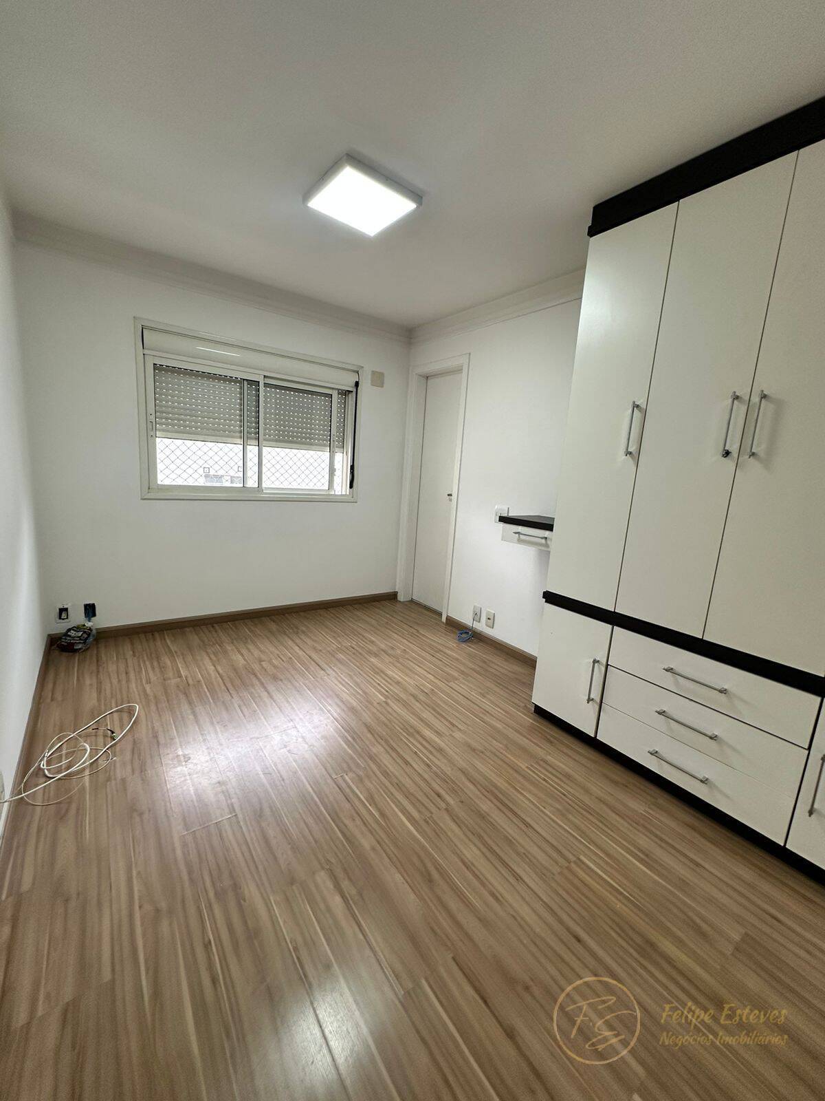 Apartamento à venda com 4 quartos, 219m² - Foto 6